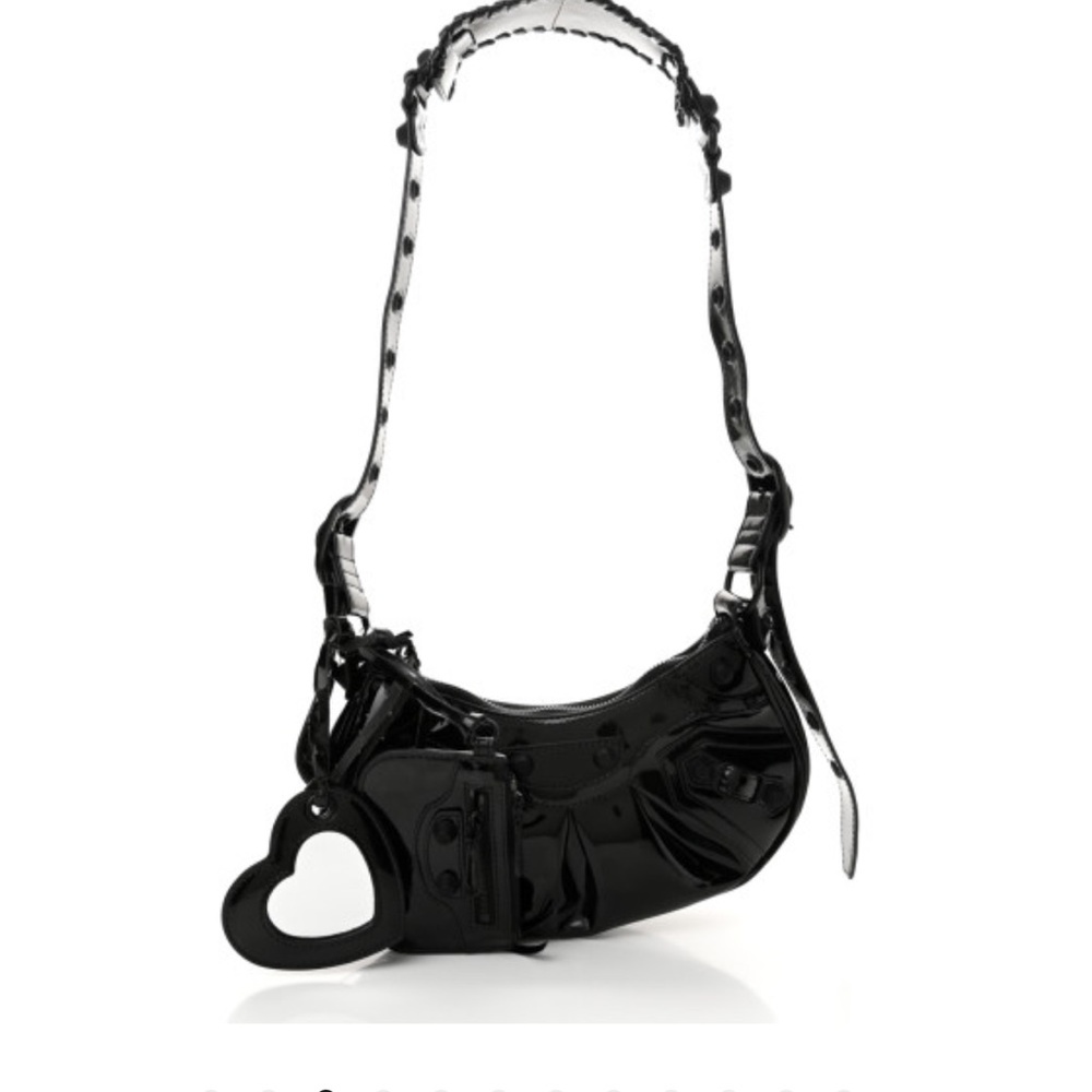 BALENCIAGA Handbag ! Patent leather! Open to offers ! USED in good condition